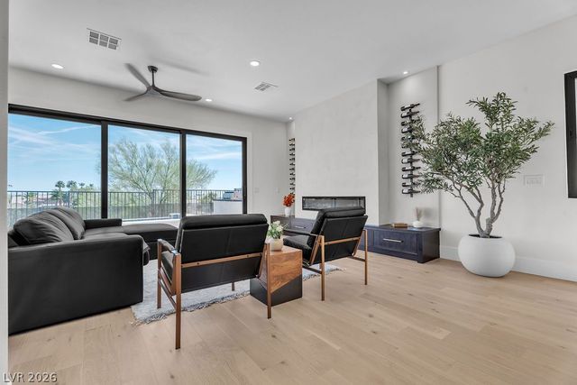 2690 Grassy Spring Place, Las Vegas, NV 89135