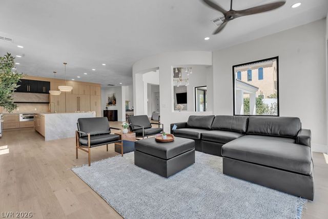 2690 Grassy Spring Place, Las Vegas, NV 89135