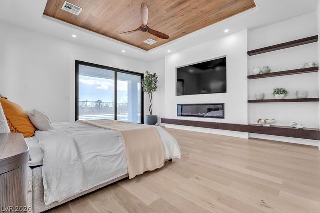 2690 Grassy Spring Place, Las Vegas, NV 89135