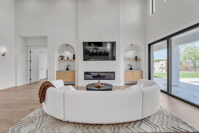 2690 Grassy Spring Place, Las Vegas, NV 89135