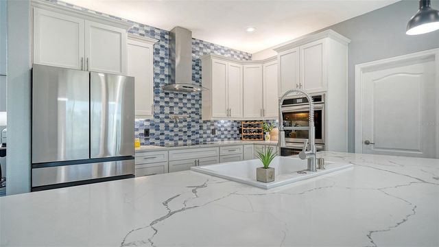 523 GRAND PRESERVE COVE, Bradenton, FL 34212