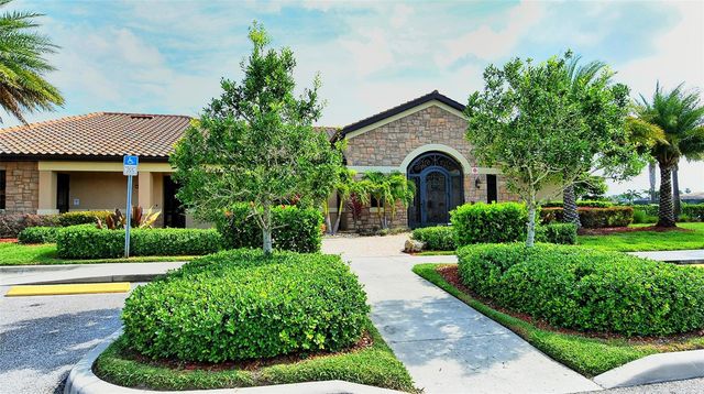 523 GRAND PRESERVE COVE, Bradenton, FL 34212