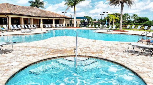 523 GRAND PRESERVE COVE, Bradenton, FL 34212