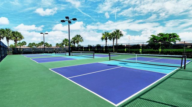 523 GRAND PRESERVE COVE, Bradenton, FL 34212