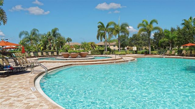 523 GRAND PRESERVE COVE, Bradenton, FL 34212