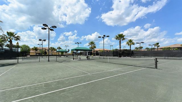 523 GRAND PRESERVE COVE, Bradenton, FL 34212