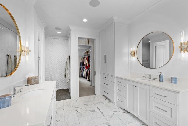 6505 Hawks Pointe Lane, Victoria, MN 55331