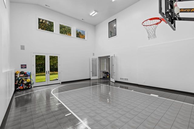 6505 Hawks Pointe Lane, Victoria, MN 55331