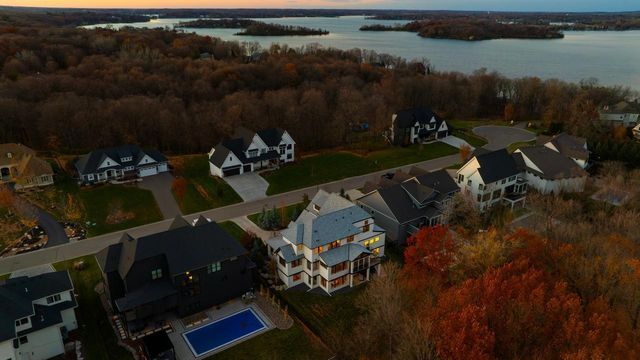 6505 Hawks Pointe Lane, Victoria, MN 55331