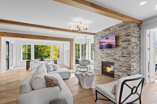 6505 Hawks Pointe Lane, Victoria, MN 55331