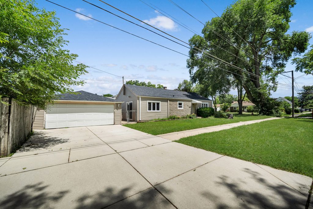1446 EVERETT Avenue, Des Plaines, IL 60018 — photo 2