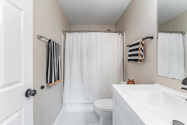 408 Fountain Avenue, Elgin, IL 60124