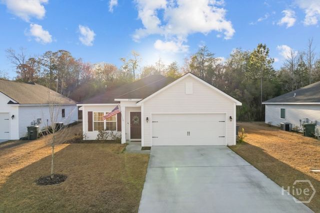 254 Brightleaf Circle, Hinesville, GA 31313