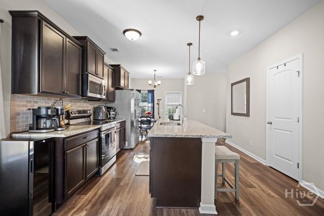 254 Brightleaf Circle, Hinesville, GA 31313