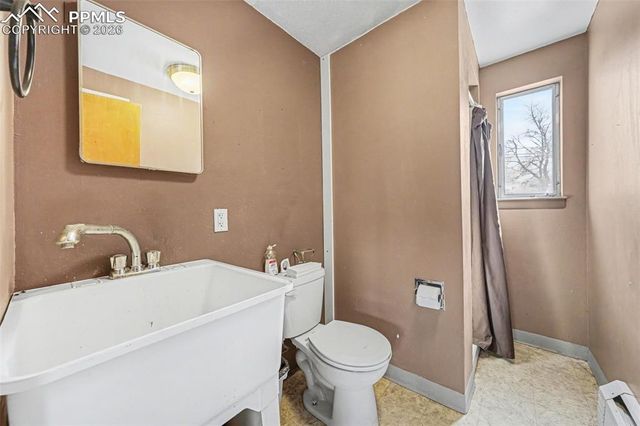 2207 McArthur Avenue, Colorado Springs, CO 80909