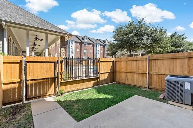 305 Holleman Drive E 703, College Station, TX 77840