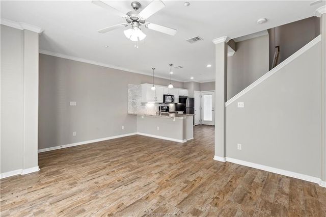 305 Holleman Drive E 703, College Station, TX 77840