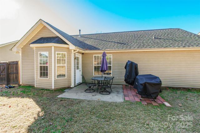 566 Chase Brook Drive, Rock Hill, SC 29732