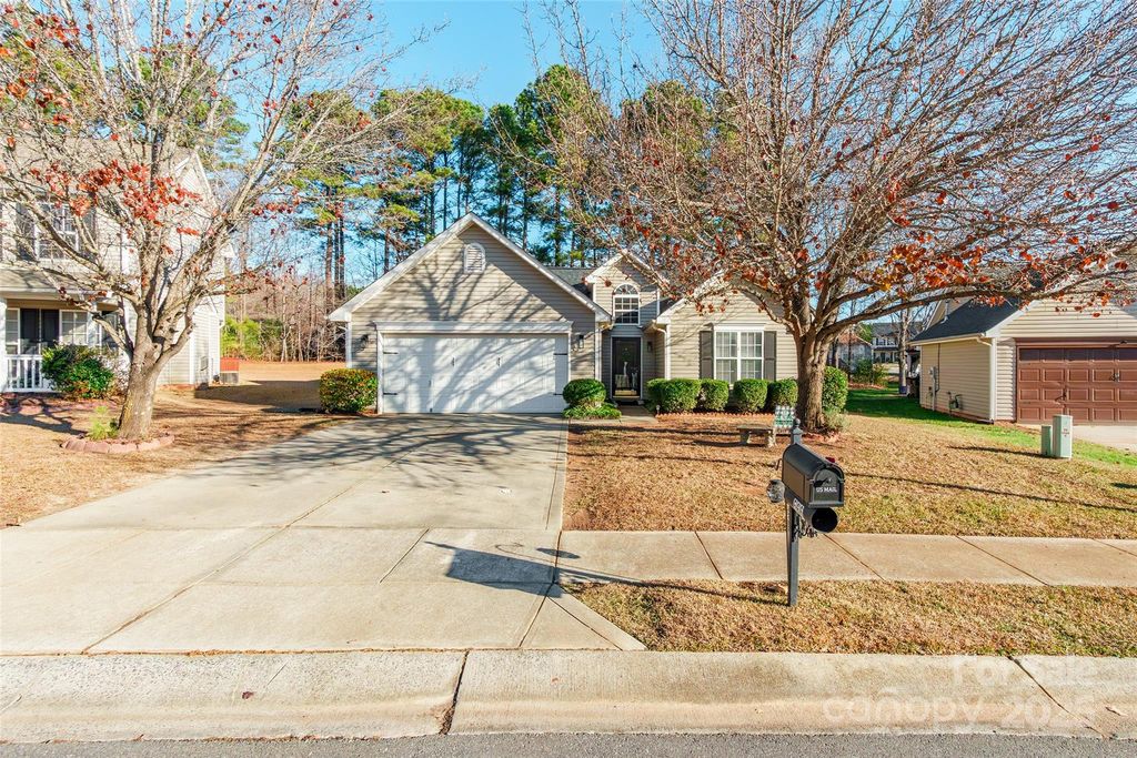 566 Chase Brook Drive, Rock Hill, SC 29732