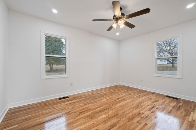 3291 Francis Ferry Rd, Mcminnville, TN 37110