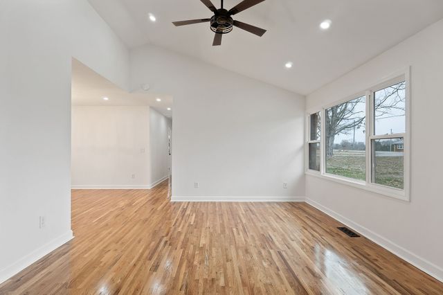 3291 Francis Ferry Rd, Mcminnville, TN 37110