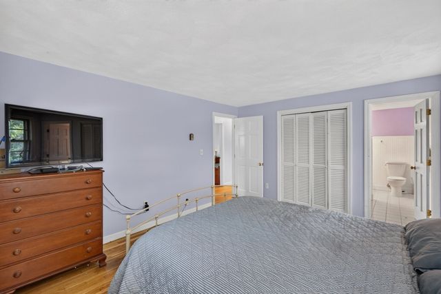 40 High Pine Dr, Plymouth, MA 02360