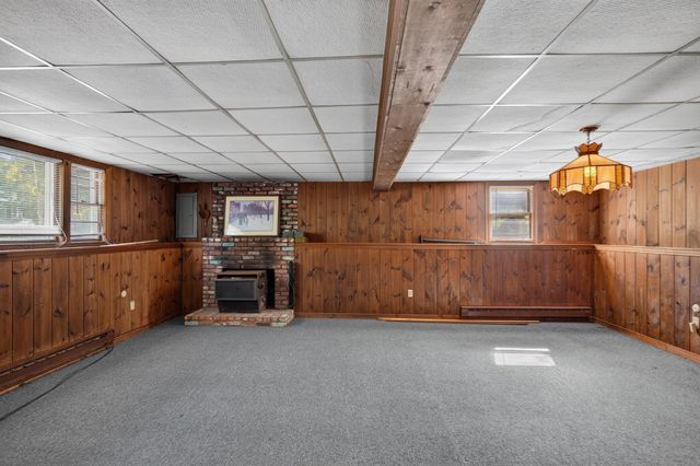 40 High Pine Dr, Plymouth, MA 02360