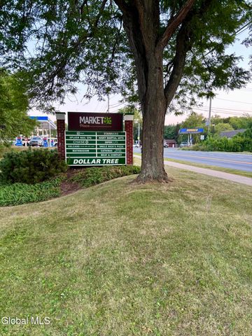 2224 Crescent Road 4, Niskayuna, NY 12309