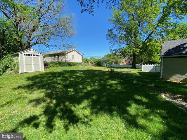 5319 SHEPHERD ST, Bladensburg, MD 20710