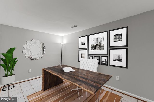 16812 WINSTON LN, Woodbridge, VA 22191