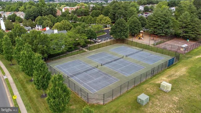 16812 WINSTON LN, Woodbridge, VA 22191