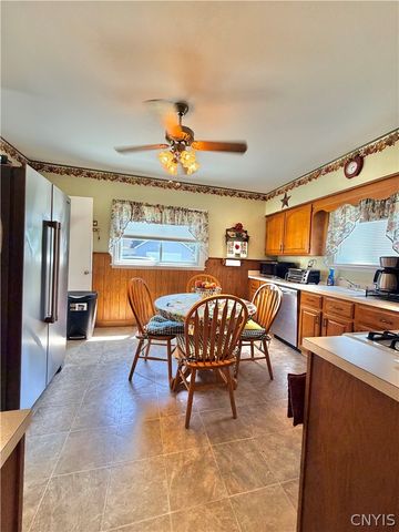 40 Pulaski Street, Auburn, NY 13021