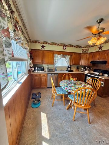 40 Pulaski Street, Auburn, NY 13021