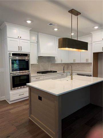 2958 Graham Gardens Lane, Marietta, GA 30062