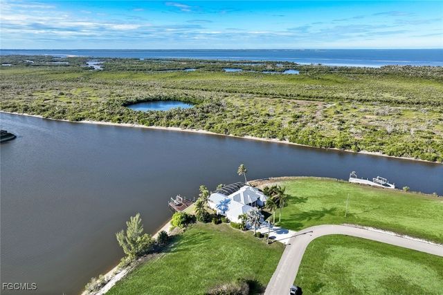 4640 NW 33rd TER, Cape Coral, FL 33993