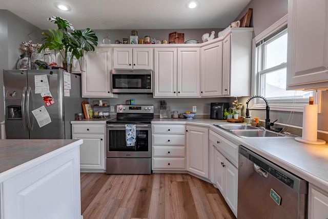 611 E Kimberly Street, Ozark, MO 65721