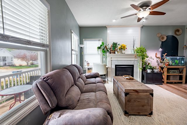 611 E Kimberly Street, Ozark, MO 65721