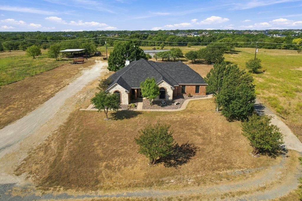 4218 Fm 66, Waxahachie, TX 75167 — exterior