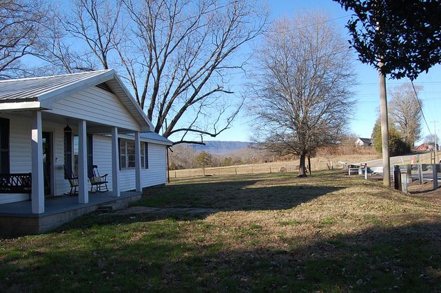 10595 Ra Griffith Highway, Whitwell, TN 37397