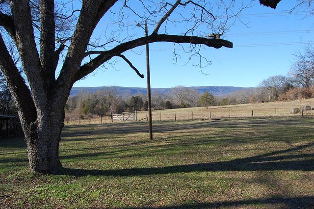 10595 Ra Griffith Highway, Whitwell, TN 37397