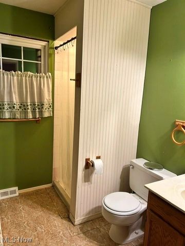 3717 Allenwood Drive SE, Warren, OH 44484