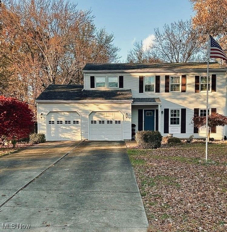 3717 Allenwood Drive SE, Warren, OH 44484
