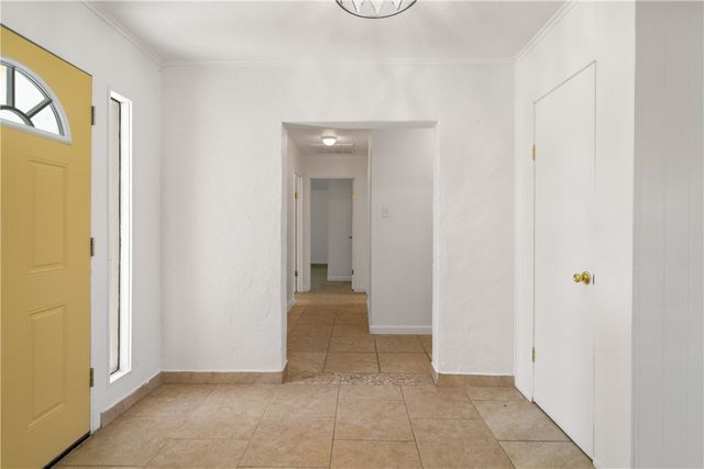 1513 Parker St, Kingsville, TX 78363