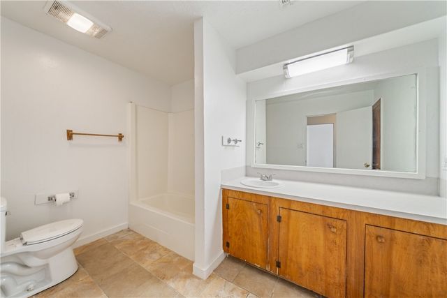 1513 Parker St, Kingsville, TX 78363