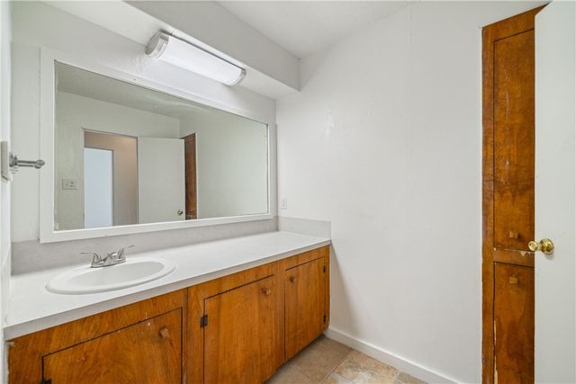 1513 Parker St, Kingsville, TX 78363