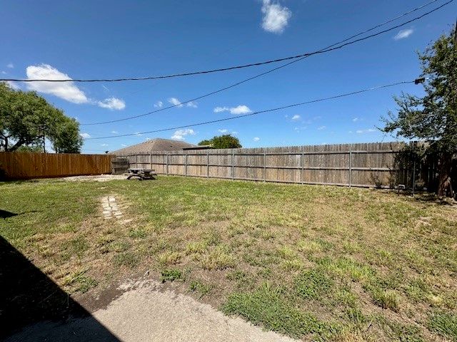 1513 Parker St, Kingsville, TX 78363