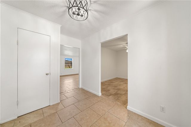 1513 Parker St, Kingsville, TX 78363