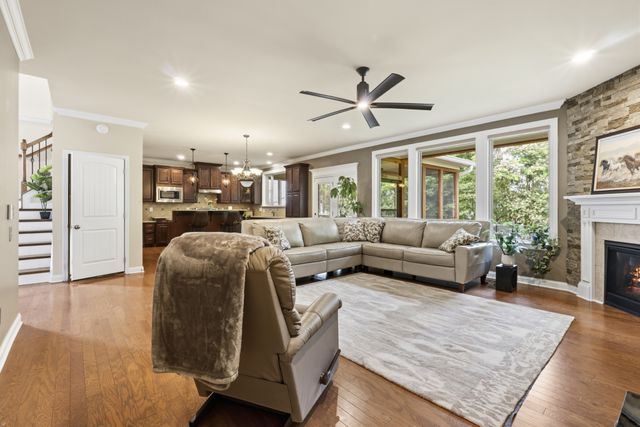 133 Windmill Pointe Cir, Hendersonville, TN 37075