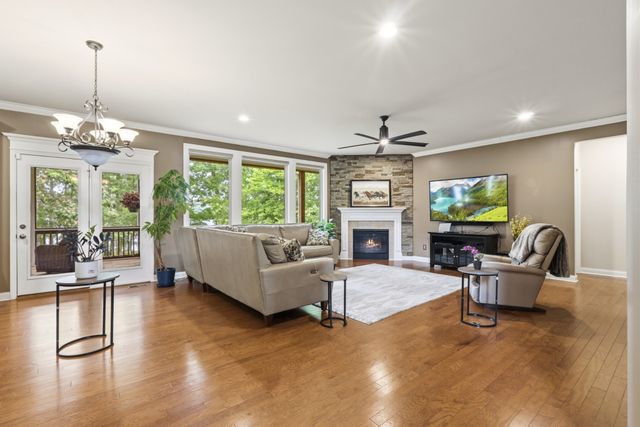 133 Windmill Pointe Cir, Hendersonville, TN 37075