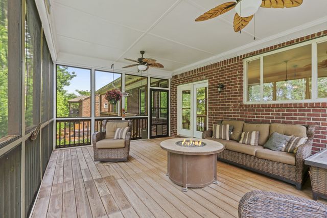 133 Windmill Pointe Cir, Hendersonville, TN 37075